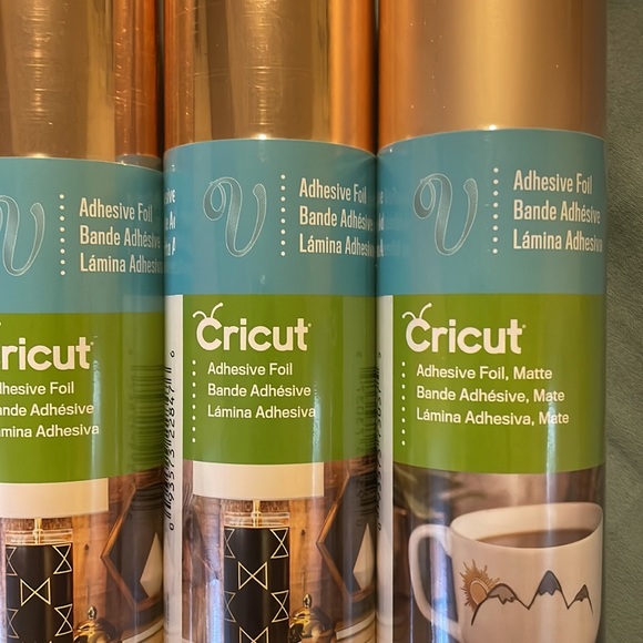 Cricut 2003651 Adhesive Metallic Foil 12"X48"-Rose Gold - 3 Rolls (see d… - Picture 2 of 7